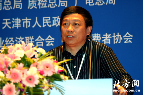 中国施工企业管理协会办公室主任李清旭演讲