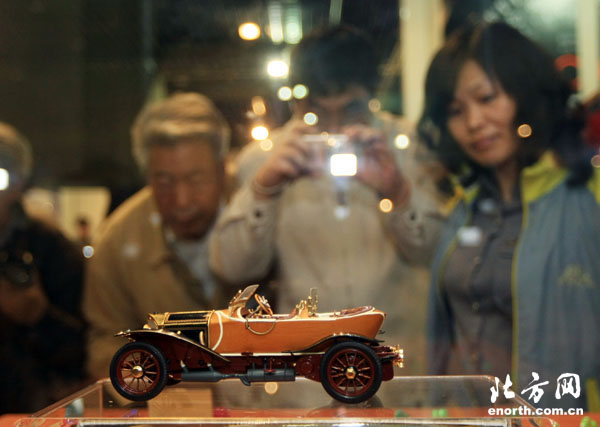 天价车模亮相首届汽车模型文化展-车模,视频