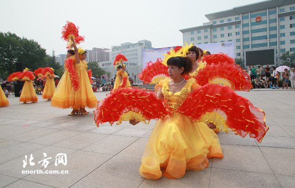 �æw���Ӽ����G�æw�M�O���Ѧʩm�ۤv���j�R�O