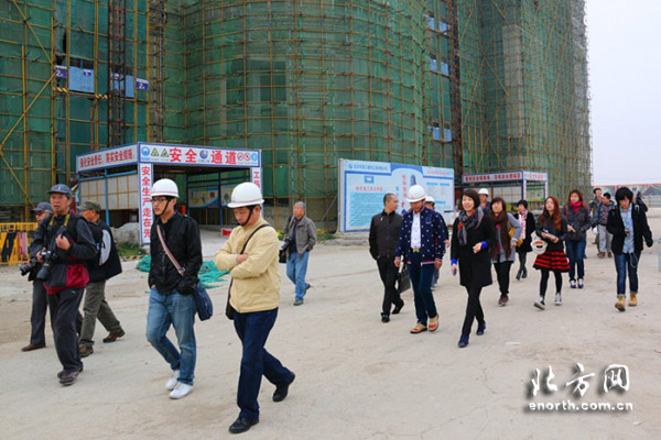 ���R�Ѭz�j�ɪ������x ���i�_���O���̬�����