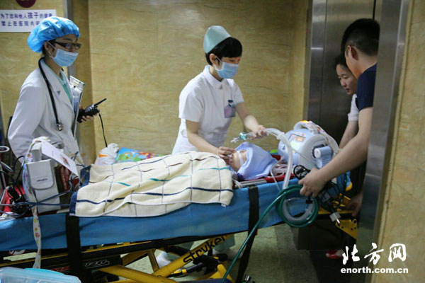 天津市第二儿童医院开展危重患儿转运模拟演练