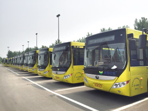 滨海新区首批10部纯电动公交18日正式运营(图