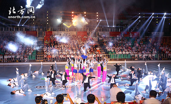 天津代表团参加第4届全国全民健身操舞大赛展