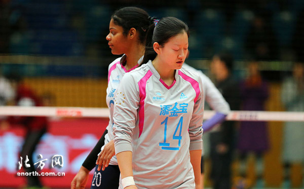 半决赛第3战:天津女排1比3负八一 总分1比2落
