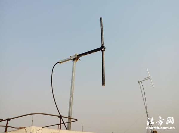 天津市无委办联合市公安部门捣毁一新型黑广播