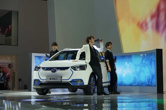 中国首款纯电动SUV江淮iEV6S绽放市场