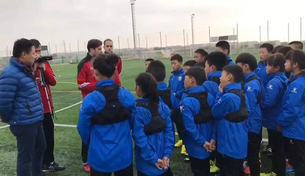 天津足球希望之星抵西班牙开练 用上高科技装